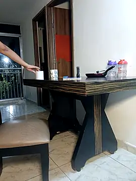 LEIRIS Y FRED 01 online show from September 22, 2025, 1:51 am