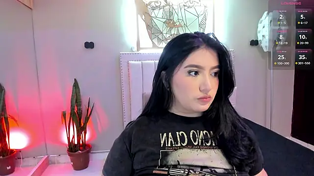 Snapshot of _nina_sweet chatting on October 4, 2025, 12:03 pm nina sweet online show from October 4, 2025, 12:03 pm