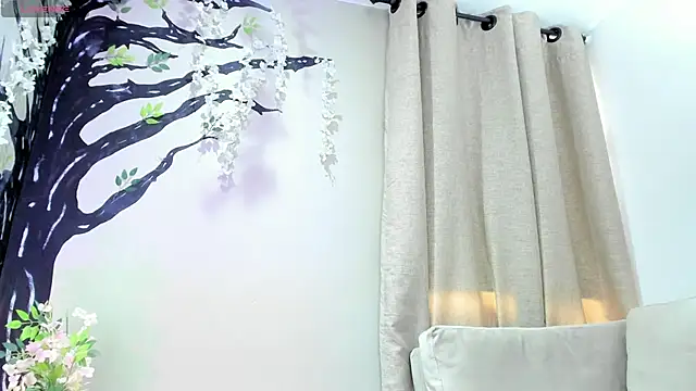 Snapshot of _nina_sweet chatting on November 15, 2025, 1:40 pm nina sweet online show from November 15, 2025, 1:40 pm