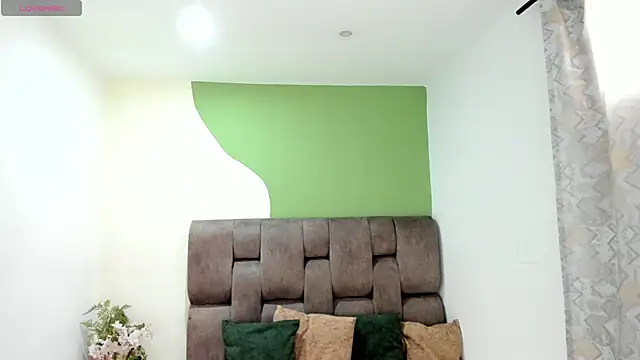 Snapshot of _nina_sweet chatting on November 23, 2025, 12:05 pm nina sweet online show from November 23, 2025, 12:05 pm