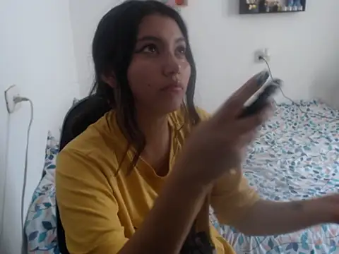 Snapshot of HannaKlein chatting on December 11, 2024, 7:03 pm HannaKlein online show from December 11, 2024, 7:03 pm