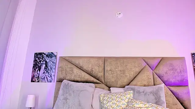 Salomesimos1 online show from February 13, 2025, 11:47 pm