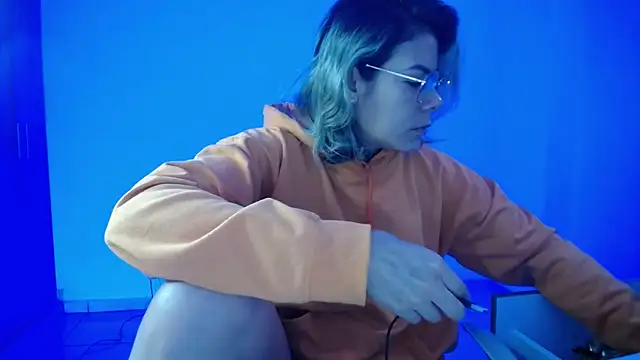 candydowson1 online show from November 26, 2025, 11:44 am