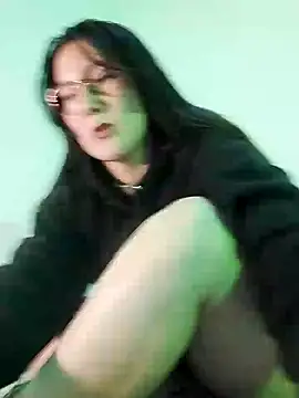 Snapshot of Elle_Lee_ chatting on February 1, 2025, 2:26 am Elle Lee online show from February 1, 2025, 2:26 am