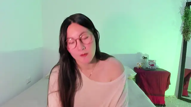 Snapshot of Elle_Lee_ chatting on March 9, 2025, 3:05 pm Elle Lee online show from March 9, 2025, 3:05 pm