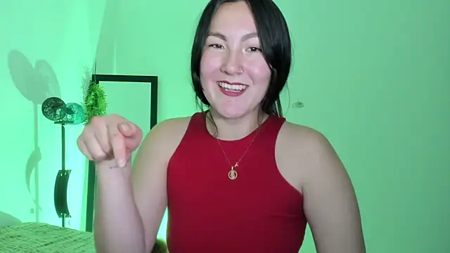 Snapshot of Elle_Lee_ chatting on March 11, 2025, 12:00 am Elle Lee online show from March 11, 2025, 12:00 am