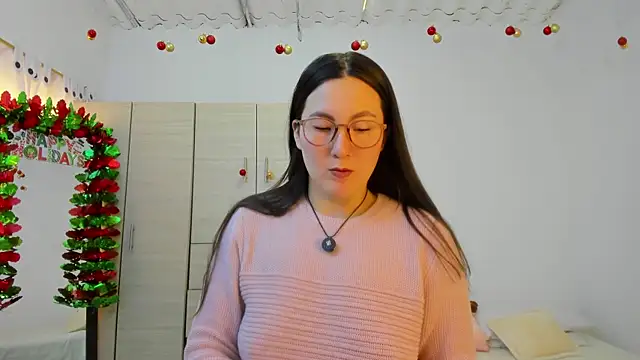 Snapshot of Elle_Lee_ chatting on December 2, 2025, 2:34 pm Elle Lee online show from December 2, 2025, 2:34 pm