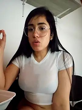 Miia harper  online show from February 22, 2025, 7:14 pm