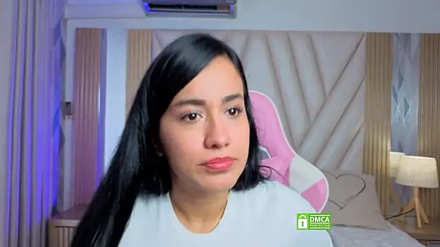 Miia harper  online show from November 17, 2025, 11:38 am