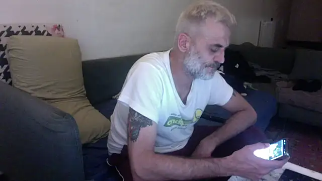 Snapshot of skossa777 chatting on October 8, 2025, 5:21 pm skossa777 online show from October 8, 2025, 5:21 pm