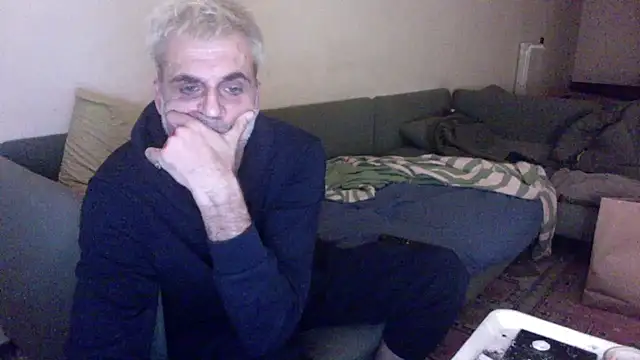 Snapshot of skossa777 chatting on October 24, 2025, 6:15 pm skossa777 online show from October 24, 2025, 6:15 pm