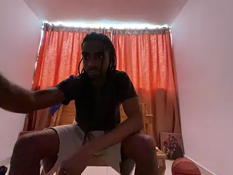 Snapshot of Malkon_Big chatting on November 23, 2025, 4:51 pm Malkon Big online show from November 23, 2025, 4:51 pm