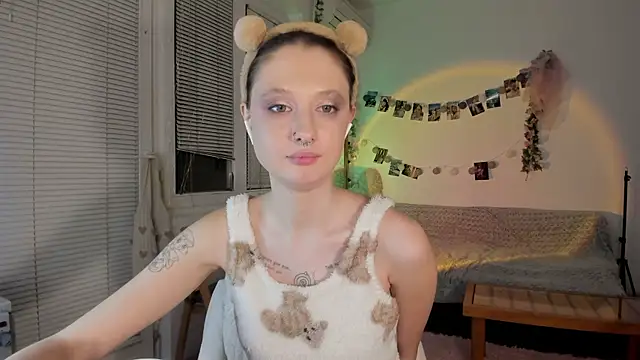 Snapshot of Jenny_darling_love chatting on January 29, 2025, 10:01 pm Jenny darling love online show from January 29, 2025, 10:01 pm