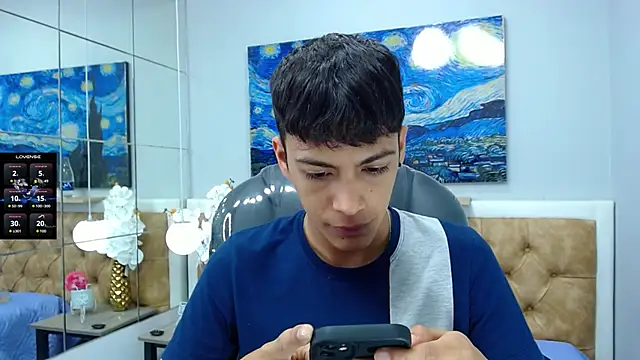 Snapshot of SkinnyBoy_ chatting on September 19, 2025, 1:23 pm SkinnyBoy online show from September 19, 2025, 1:23 pm