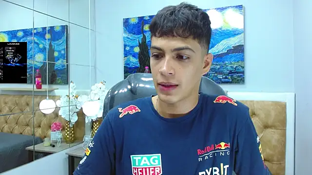 SkinnyBoy  online show from November 1, 2025, 7:16 pm