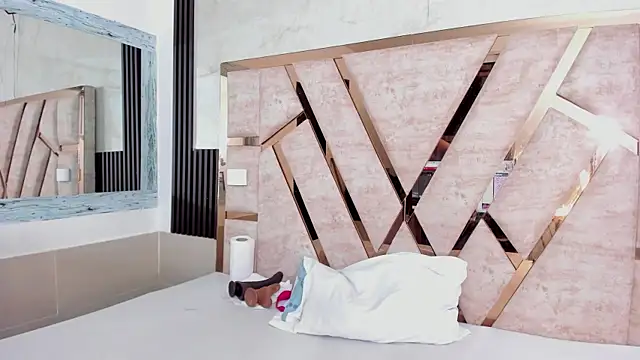 Snapshot of molly_sweetee chatting on September 21, 2025, 2:02 am molly sweetee online show from September 21, 2025, 2:02 am