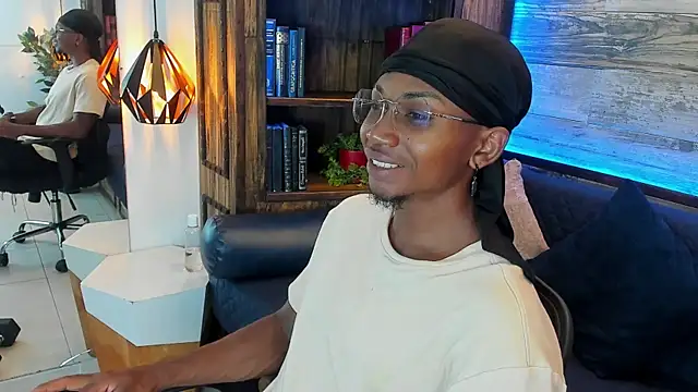 Snapshot of JamalMyst chatting on March 8, 2025, 7:42 pm JamalMyst online show from March 8, 2025, 7:42 pm