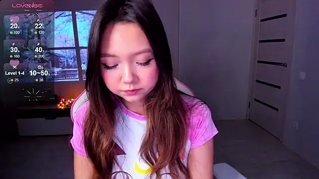 Fluffy Rose online show from November 22, 2025, 12:42 am