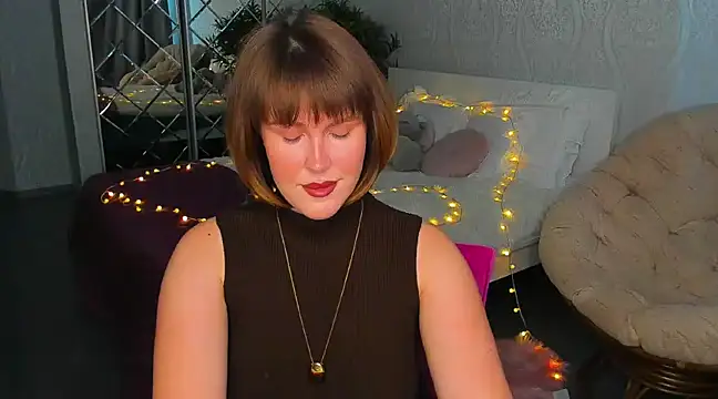 Snapshot of mirrorofsoul chatting on December 8, 2024, 6:11 am mirrorofsoul online show from December 8, 2024, 6:11 am