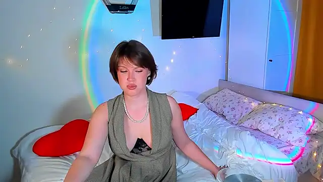 Snapshot of mirrorofsoul chatting on October 1, 2025, 6:03 pm mirrorofsoul online show from October 1, 2025, 6:03 pm