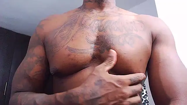 jhon tomson1 online show from November 13, 2025, 10:19 pm