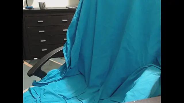 Snapshot of sexualtensionrelation chatting on December 18, 2025, 9:43 pm sexualtensionrelation online show from December 18, 2025, 9:43 pm