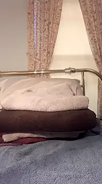 Snapshot of bigballs9 chatting on February 28, 2025, 9:33 pm bigballs9 online show from February 28, 2025, 9:33 pm