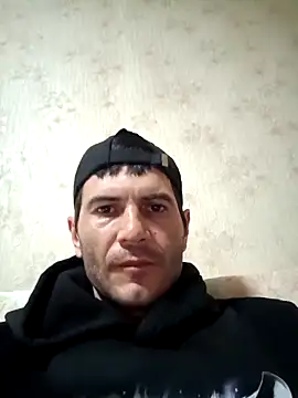 Snapshot of Gigolo4040 chatting on February 28, 2025, 5:15 pm Gigolo4040 online show from February 28, 2025, 5:15 pm