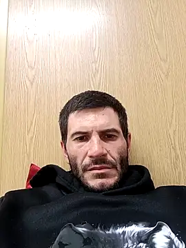 Snapshot of Gigolo4040 chatting on October 2, 2025, 7:32 pm Gigolo4040 online show from October 2, 2025, 7:32 pm