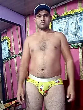 Snapshot of travieso2893 chatting on January 4, 2025, 10:13 pm travieso2893 online show from January 4, 2025, 10:13 pm