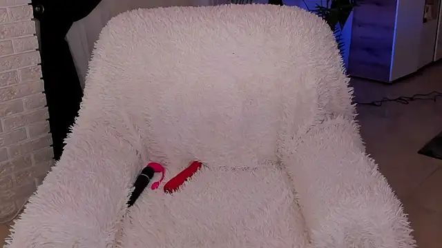 Snapshot of KittiLiza chatting on January 28, 2025, 1:50 am KittiLiza online show from January 28, 2025, 1:50 am
