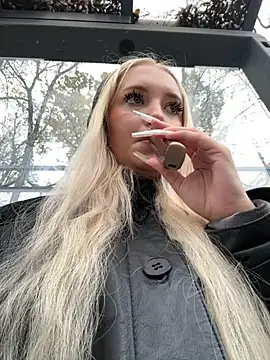 Snapshot of Milkyy_wway chatting on October 21, 2025, 6:47 am Milkyy wway online show from October 21, 2025, 6:47 am