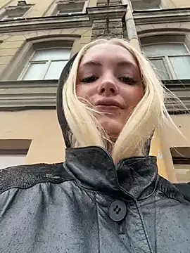 Snapshot of Milkyy_wway chatting on October 31, 2025, 6:14 am Milkyy wway online show from October 31, 2025, 6:14 am