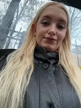 Snapshot of Milkyy_wway chatting on November 4, 2025, 6:23 am Milkyy wway online show from November 4, 2025, 6:23 am