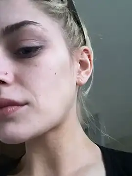 Snapshot of Lolitaxlola chatting on March 20, 2025, 5:47 pm Lolitaxlola online show from March 20, 2025, 5:47 pm