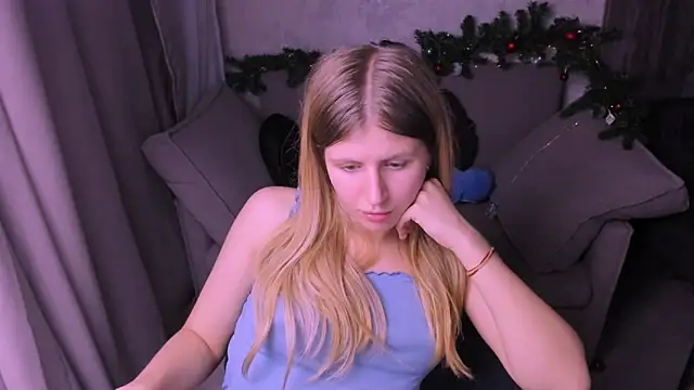 Snapshot of kirraa_ chatting on December 16, 2024, 1:31 am kirraa  online show from December 16, 2024, 1:31 am