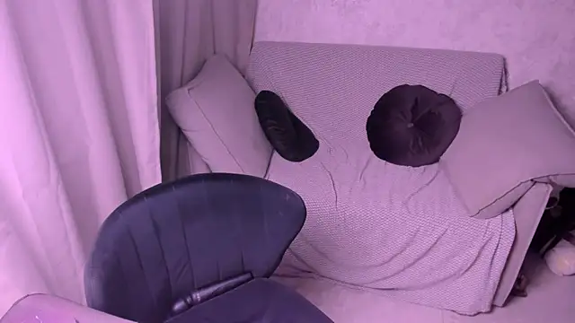 Snapshot of kirraa_ chatting on February 4, 2025, 10:34 pm kirraa  online show from February 4, 2025, 10:34 pm