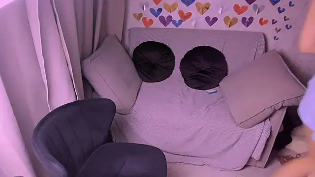 Snapshot of kirraa_ chatting on February 20, 2025, 7:08 pm kirraa  online show from February 20, 2025, 7:08 pm