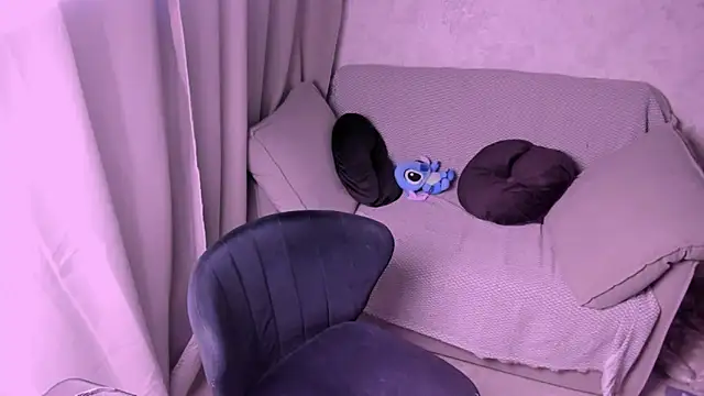 Snapshot of kirraa_ chatting on February 23, 2025, 7:49 pm kirraa  online show from February 23, 2025, 7:49 pm