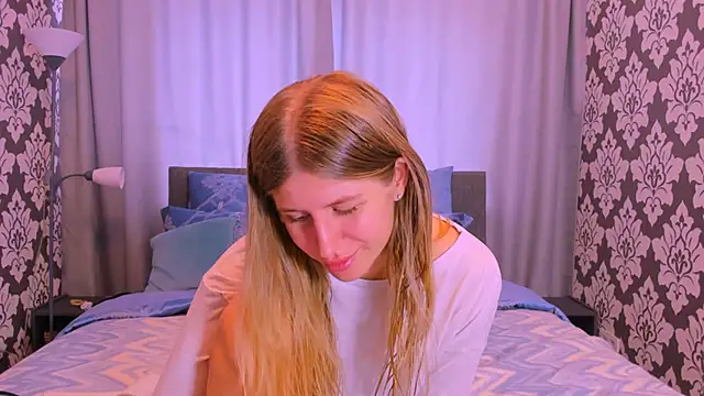 Snapshot of kirraa_ chatting on September 9, 2025, 11:21 am kirraa  online show from September 9, 2025, 11:21 am