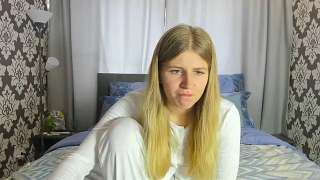 Snapshot of kirraa_ chatting on September 20, 2025, 10:27 am kirraa  online show from September 20, 2025, 10:27 am