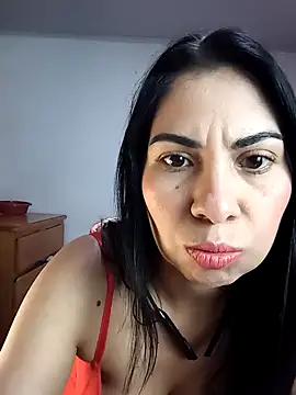 Snapshot of saralunabella chatting on February 1, 2025, 9:29 pm saralunabella online show from February 1, 2025, 9:29 pm