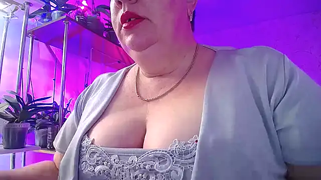  Sweet Woman online show from November 29, 2025, 6:49 am