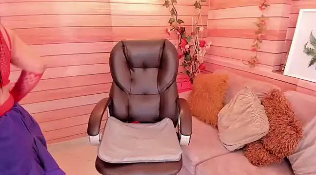 Snapshot of marien_thomson_ chatting on February 9, 2025, 2:17 am marien thomson online show from February 9, 2025, 2:17 am