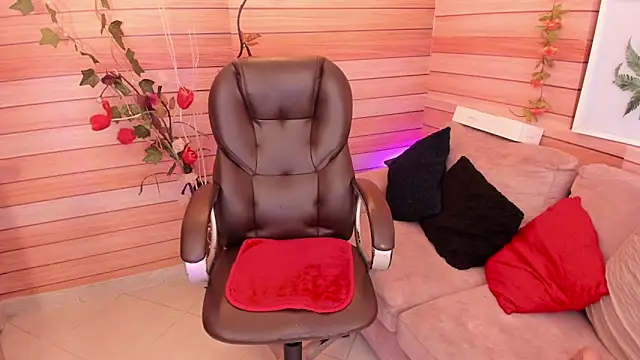 Snapshot of marien_thomson_ chatting on March 15, 2025, 10:55 pm marien thomson online show from March 15, 2025, 10:55 pm