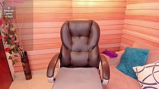 Snapshot of marien_thomson_ chatting on September 28, 2025, 10:59 pm marien thomson online show from September 28, 2025, 10:59 pm