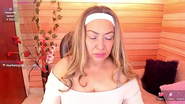 Snapshot of marien_thomson_ chatting on October 10, 2025, 2:54 am marien thomson online show from October 10, 2025, 2:54 am