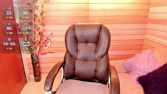 Snapshot of marien_thomson_ chatting on October 15, 2025, 2:22 am marien thomson online show from October 15, 2025, 2:22 am