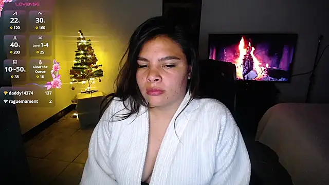 Snapshot of goddess_valXX chatting on December 5, 2024, 10:55 am goddess valXX online show from December 5, 2024, 10:55 am