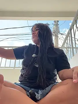 melyescobar online show from January 22, 2025, 3:07 pm